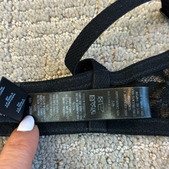 La Perla non-padded underwire bra. Size 34 C. - Picture 9 of 17